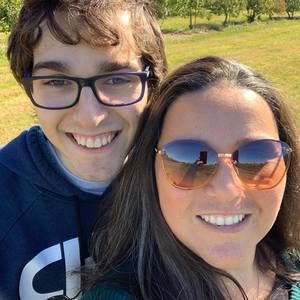 Meet your Posher, Ana